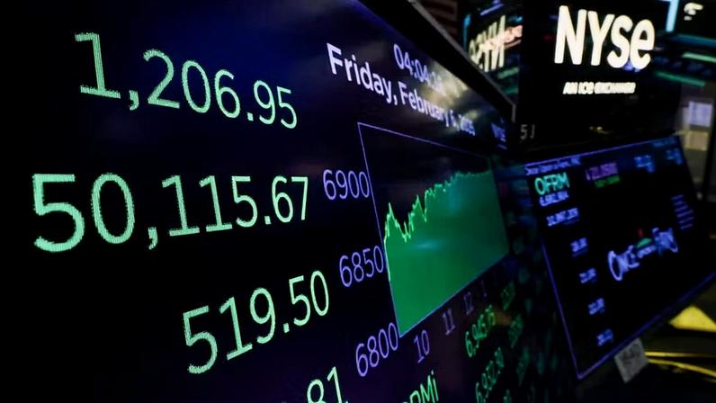 Bolsas de NY têm leve queda com aumento nas tensões geopolíticas — Foto: Brendan McDermid/Reuters