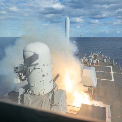 EUA vão equipar navios com mísseis Patriot, primeira arma Patriot usada no mar