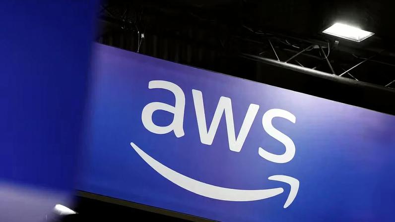 Logotipo da Amazon Web Services (AWS) — Foto: REUTERS/Benoit Tessier/Foto de Arquivo