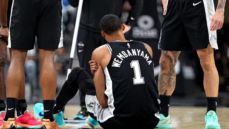 Victor Wembanyama sofre lesão na costela na NBA — Foto: Scott Wachter-Imagn Images/Reuters