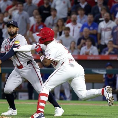 Jogo da MLB tem troca de socos e confusão após arremesso polêmico