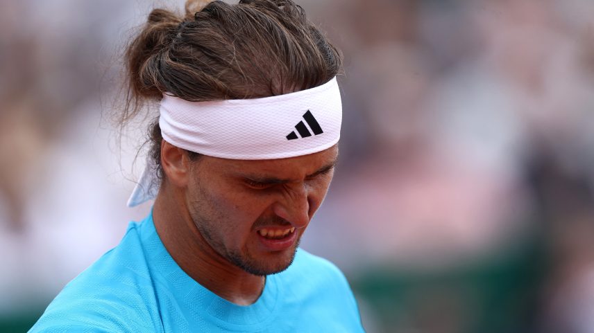 Zverev lamenta contra João Fonseca em Monte Carlo — Foto: REUTERS/Manon Cruz