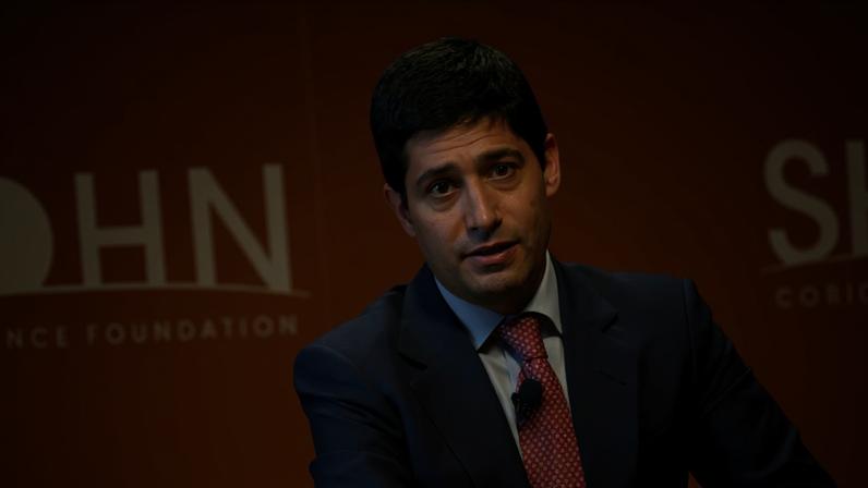 Kevin Warsh discursa durante evento em Nova York 8 de maio de 2017 REUTERS/Brendan Mcdermid