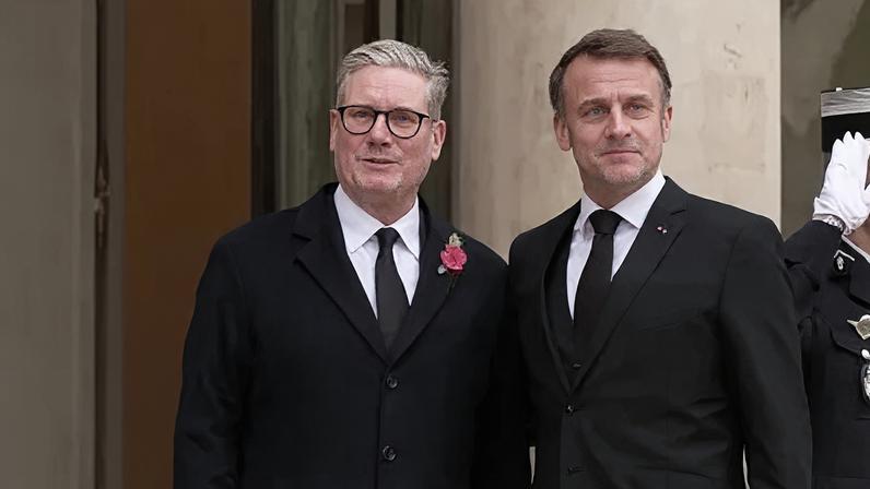 O primeiro-ministro britânico, Keir Starmer e o presidente francês, Emmanuel Macron