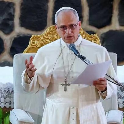 Papa Leão XIV afirma que o mundo é devastado por poucos tiranos