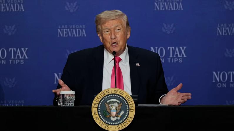 Trump em evento no Estado de Nevada — Foto: Evan Vucci/Reuters