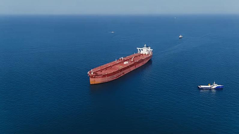 Petroleiro Agios Fanourios I, de bandeira de Malta, chegando às águas territoriais do Iraque, em Basra após passar por Ormuz em 17 de abril