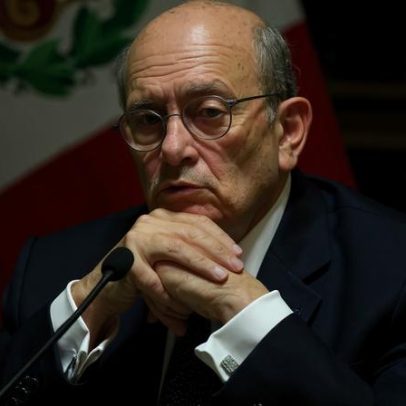 Ministros peruanos acusam o presidente de mentir sobre compra de caças F-16