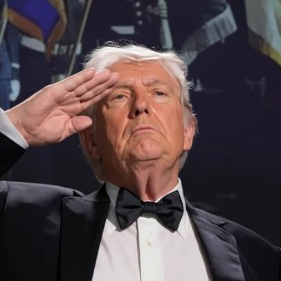 Governo Trump discutiu sobrevivente designado antes de jantar com a imprensa