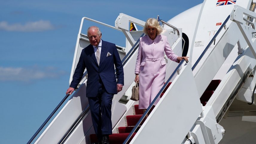 Rei Charles III da Inglaterra e Camilla chegam a Washington para visita de Estado aos EUA — Foto: Nathan Howard/Reuters