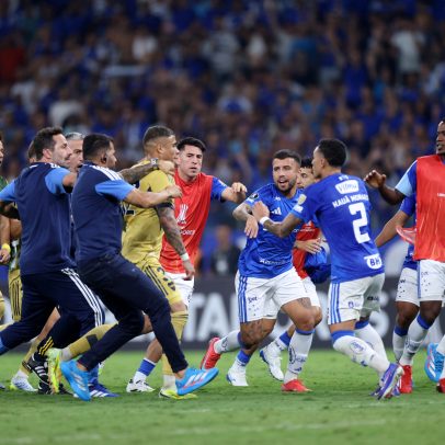 Cruzeiro x Boca Juniors termina com confusão no Mineirão