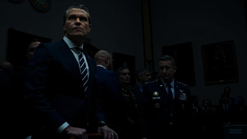 Secretário de Defesa dos EUA, Pete Hegseth, e chefe das Forças Armadas dos EUA, general Dan Caine, comparecem em audiência do Comitê de Serviços Armados da Câmara dos Deputados norte-americana no Capitólio, em Washington, D.C., em 29 de abril de 2026. — Foto: REUTERS/Kylie Cooper