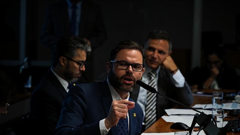 Bancada: senador Jorge Seif (PL-SC), em pronunciamento; senador Rogério Carvalho (PT-SE); senador Marcio Bittar (PL-AC).
