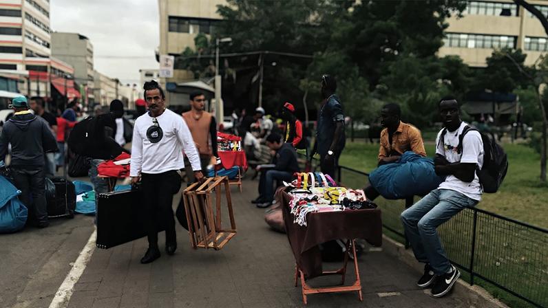 Vendedores ambulantes no Largo da Concórdia no Brás - Foto: 2RPD2015- Wikimedia