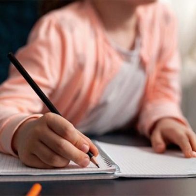 Escrever em letra cursiva envolve mais do que desenhar letras