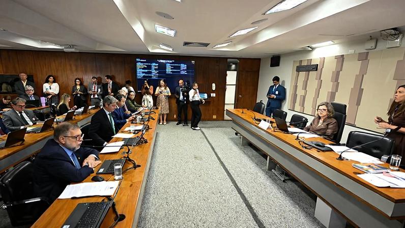 Bancada: senador Flávio Arns (PSB-PR); senador Carlos Portinho (PL-RJ); deputado Fernando Mineiro (PT-RN).