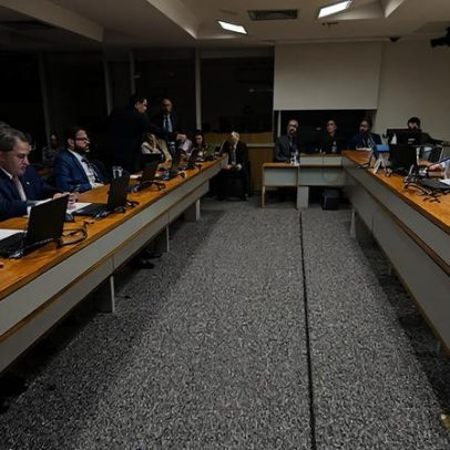 Projeto que regula porte de arma para agentes de trânsito avança para CCJ
