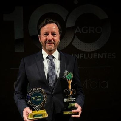 Professor da USP é eleito Personalidade do Ano do Agronegócio