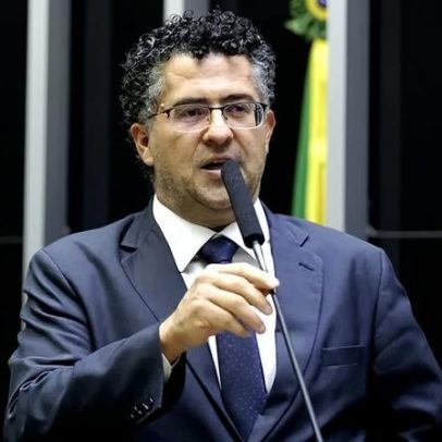 Santana avalia transição gradual da PEC 6x1 por setores, em entrevista à CNN