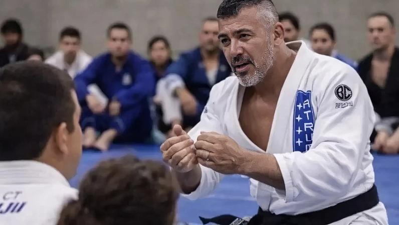 A Luta de Fernando: Professor de Jiu-Jitsu Precisa de Cirurgia Urgente na Coluna