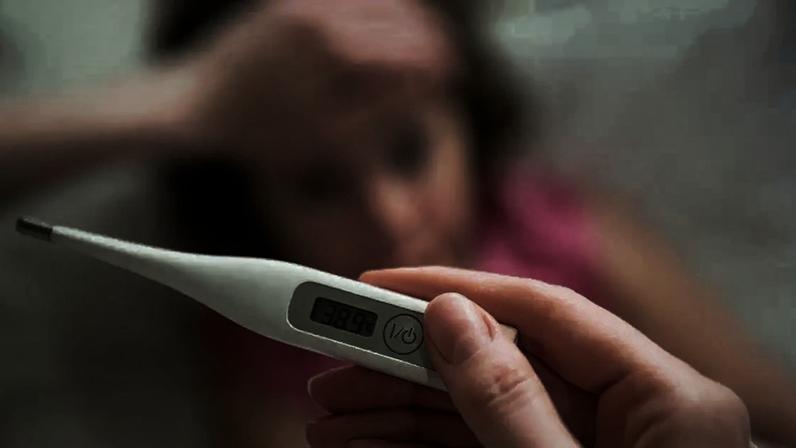 Cuidados simples ajudam a reduzir a febre e aliviar os sintomas sem uso de medicamentos