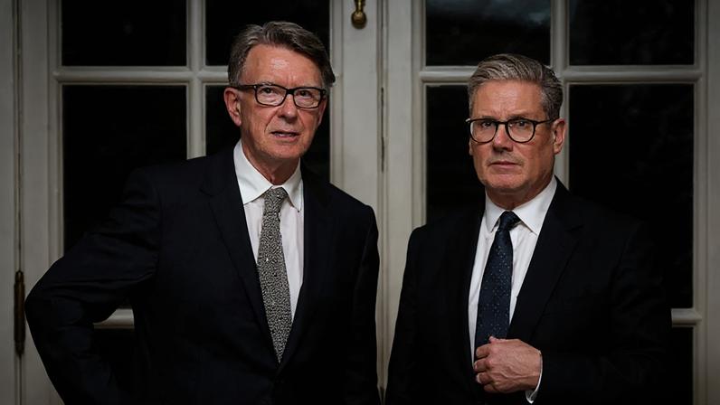 Keir Starmer enfrenta MPs após depoimento de Robbins sobre triagem de Mandelson