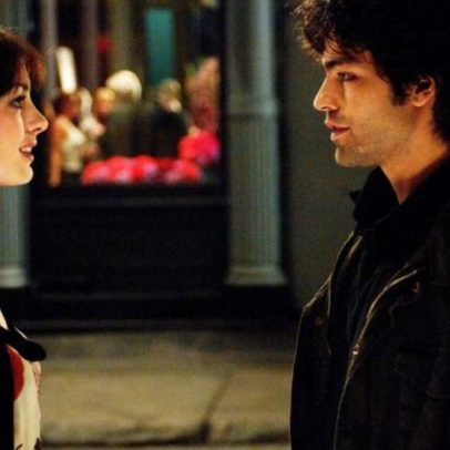 Por onde anda Adrian Grenier, o Nate de O Diabo Veste Prada?