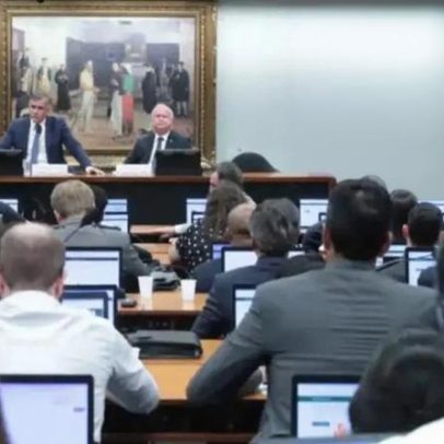 Fim da escala 6x1 avança após aprovação em comissão da Câmara