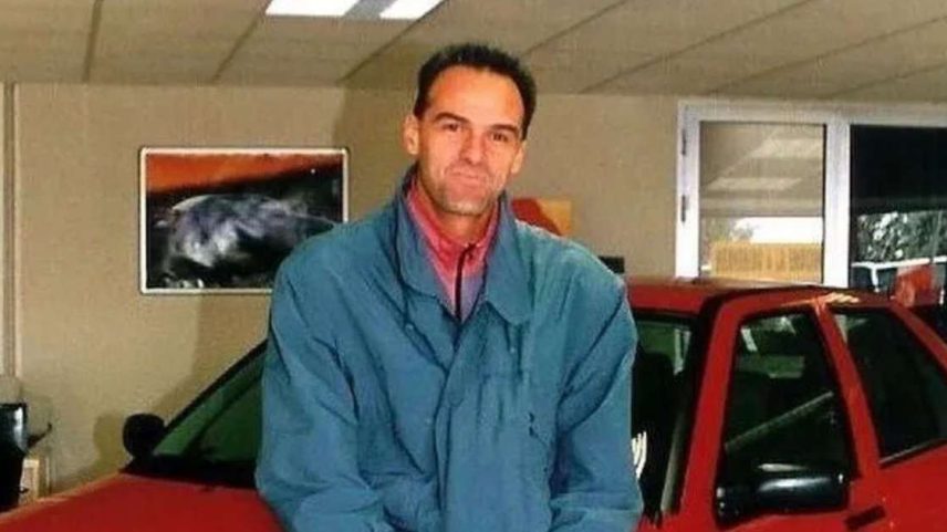 Oscar escolheu uma Brasília na cor vinho e logo se tornou o centro das atenções entre os colegas de equipe