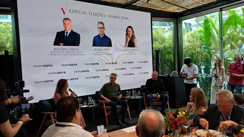Romeu Zema participa de evento do grupo Voto, ao lado de Rogério Greco e Karim Miskulin