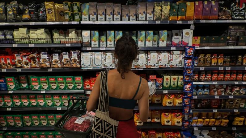 Inflação avança 0,88% em março, pressionada por transportes e alimentação