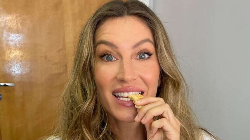 Amo pão de queijo e aprendi com Gisele Bündchen uma versão melhor para minha dieta: ela leva tapioca e pode ser congelada para a semana toda.