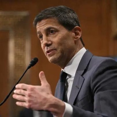 Nomeado para o Fed enfrenta ceticismo sobre independência de Trump