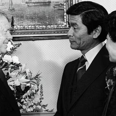 George Ariyoshi, primeiro governador de origem asiática nos EUA, morre aos 100