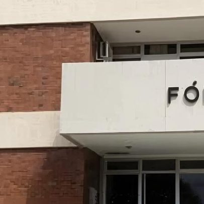 Juiz rejeita denúncia por celular roubado após revista policial em Petrolina