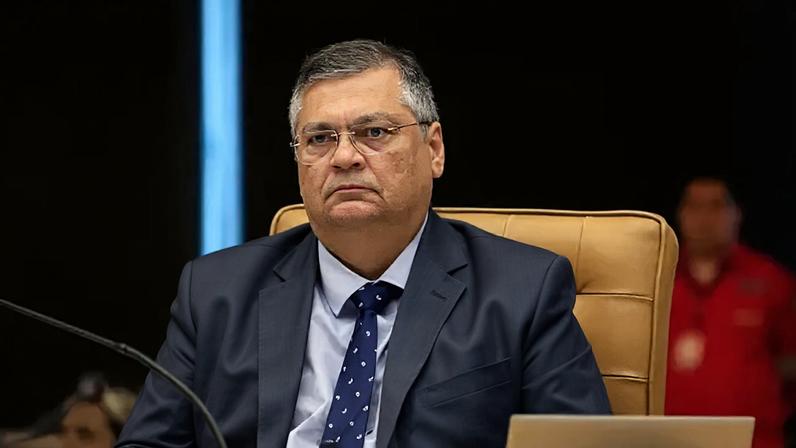 Carazza considera que a decisão de Dino promove uma 'discussão necessária' sobre padrões remuneratórios mínimos no serviço público brasileiro — Foto: Rosinei Coutinho/SCO/STF via BBC
