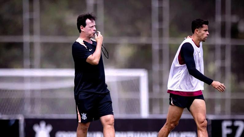 Fernando Diniz no treinando do Corinthians (Foto: Rodrigo Coca/Agência Corinthians)