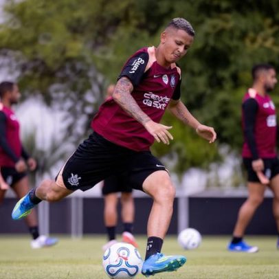 Corinthians pode ter jovem atacante na estreia de Diniz, Yuri não treinou