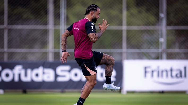 Memphis Depay inicia transição física no Corinthians no CT Joaquim Grava — Foto: Rodrigo Coca/Agência Corinthians