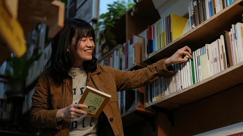 Author Eunyu says the rise of female writers is akin to a "slow - but sure - revolution"