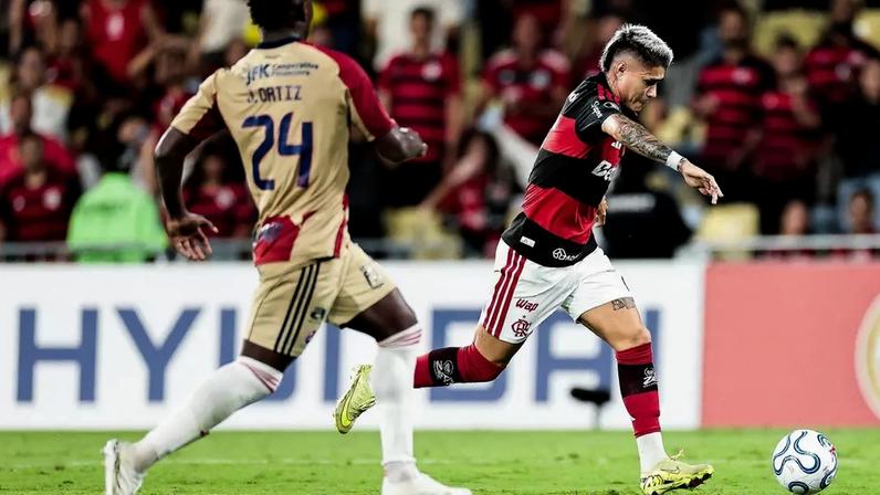 Flamengo goleia Medellín no Maracanã e lidera Grupo A da Libertadores