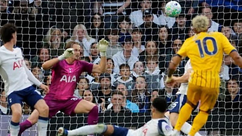 Georginio Rutter fires home Brighton’s equaliser five minutes into stoppage time.