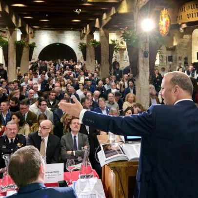 Colecionadores se reúnem no Hospices de Nuits