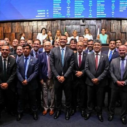Pré-candidato pelo PL é reeleito presidente da Alerj