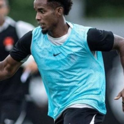 Thiago Mendes e Cuiabano não treinam e viram dúvida no Vasco