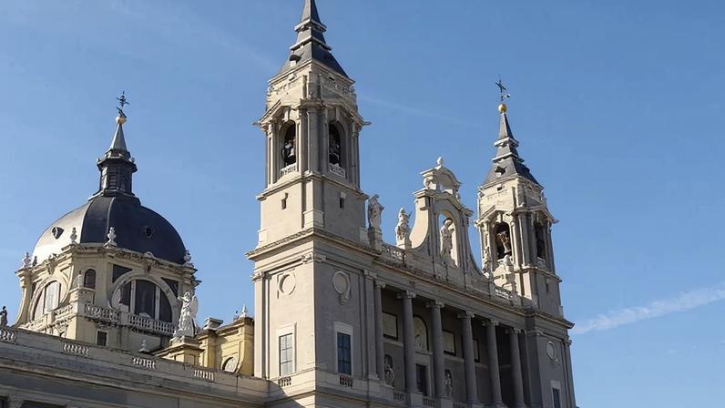 Pontos turísticos de Madri impressionam visitantes