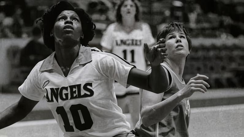Inundações, cestas e Billie Jean King: como a WBL abriu caminho para a WNBA