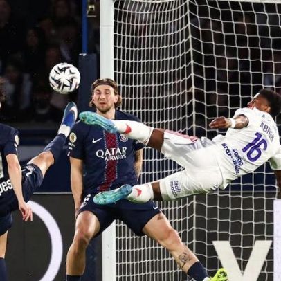 Lyon vence PSG após início fulminante; Endrick brilha