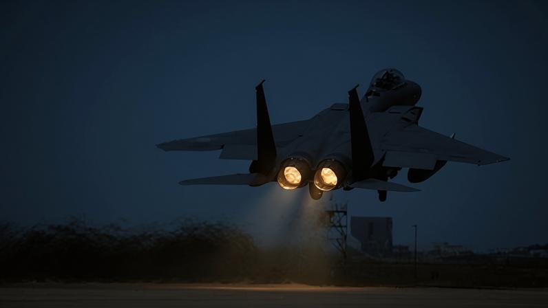 Selfie de piloto levou a colisão com F-15K, diz Força Aérea da Coreia do Sul