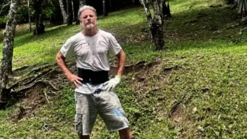Marcello Novaes trocou mansão em bairro nobre do Rio por um sítio isolado com nascente, cachoeira e até oficina. Fotos!